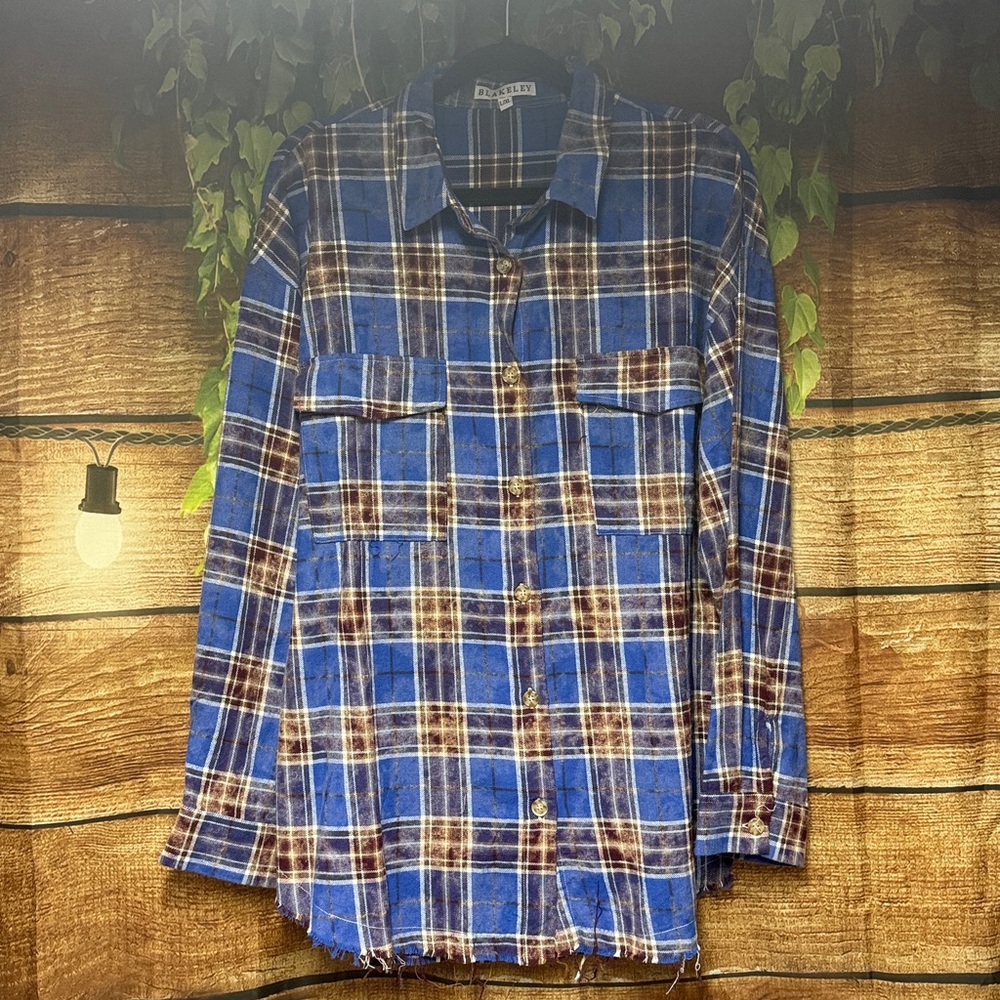 NWOT Blue and Brown Plaid Button-Up Shirt